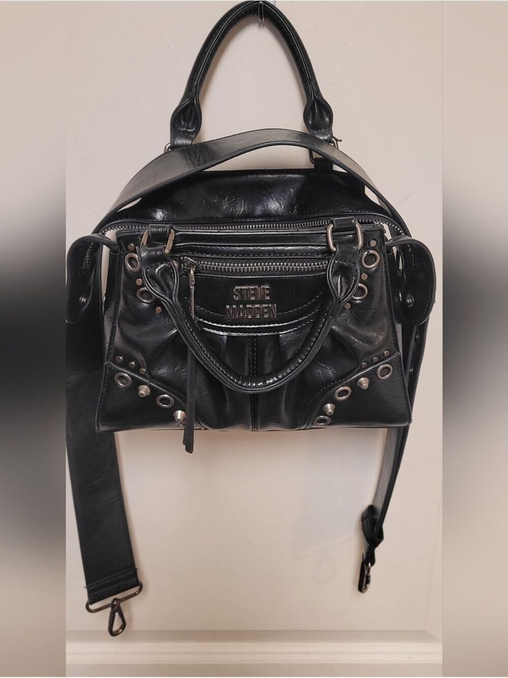 Steve Madden Brhen Black Crossbody Satchel - Picture 8 of 9